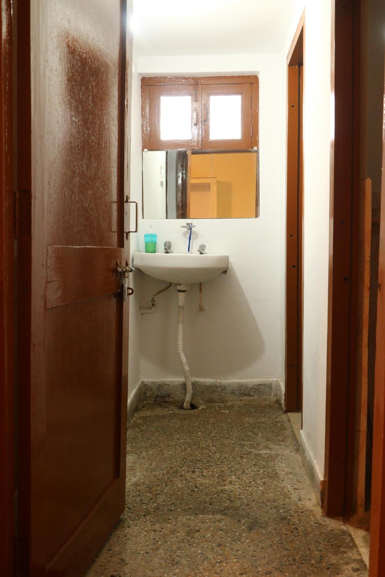 The Deodar Inn Pauri Ngoại thất bức ảnh