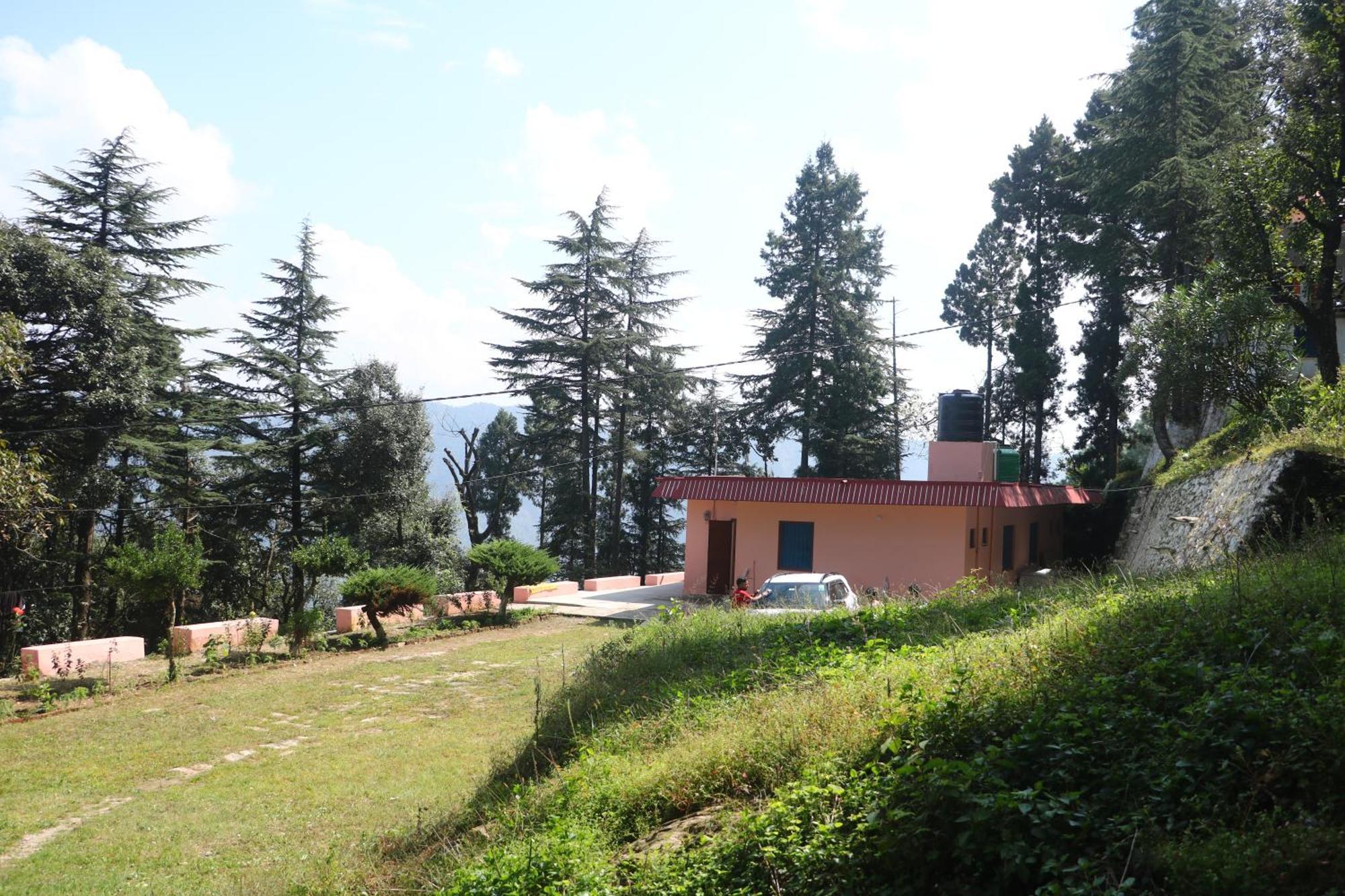 The Deodar Inn Pauri Ngoại thất bức ảnh